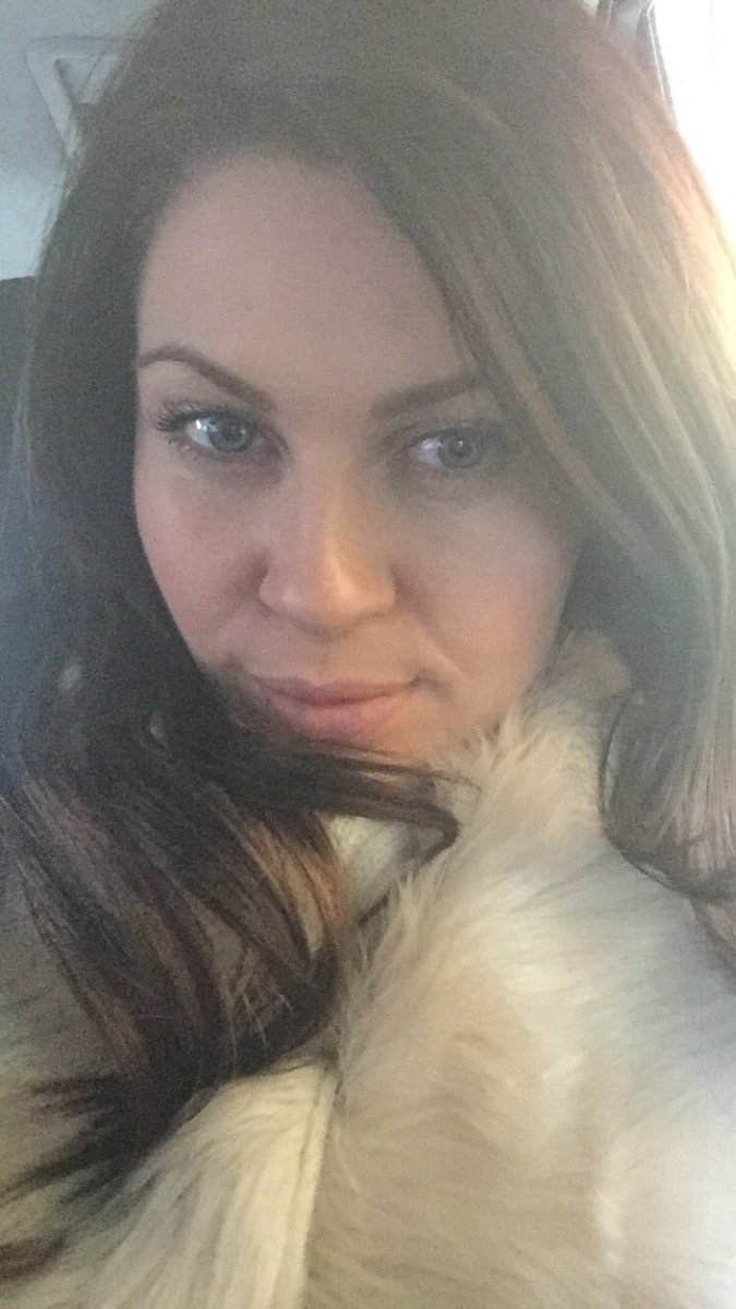 Emily_Denman's tweet photo. Cold days in New York ���� https://t.co/SGf72BZJ9r