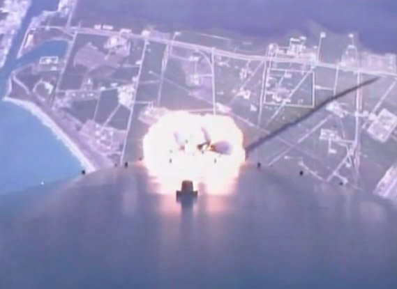 SpaceflightNow's tweet photo. VIDEO: 15 years ago today the launch of a Delta 2 rocket to send Odyssey orbiter to Mars https://t.co/HdwRH2mDBD https://t.co/m3WsG4FAmp