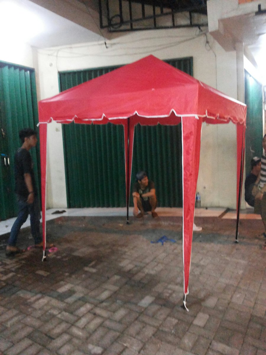 Iyonk02B's tweet photo. Order tenda :
WA : 089512536226
BBM : 5AA2A849 https://t.co/Cju2o8botO