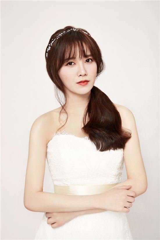 TheDramaKorea's tweet photo. Berita bahagia sekaligus baper pagi ini : Ahn Jae Hyun &amp; Ko Hye Sun akan menikah 21 Mei 2016. https://t.co/wON1wveobt