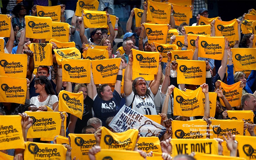 CAGrizPhoto's tweet photo. Dust off those Growl Towels! #Clinch https://t.co/HHkMlHM6Nv