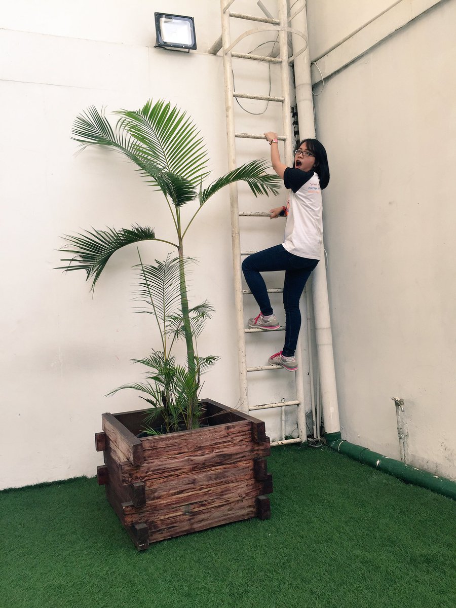 deeory's tweet photo. #VisitSeru #FutureHeroT5el #Telkomsel #DagoDigiLife https://t.co/ctBECDxmxV