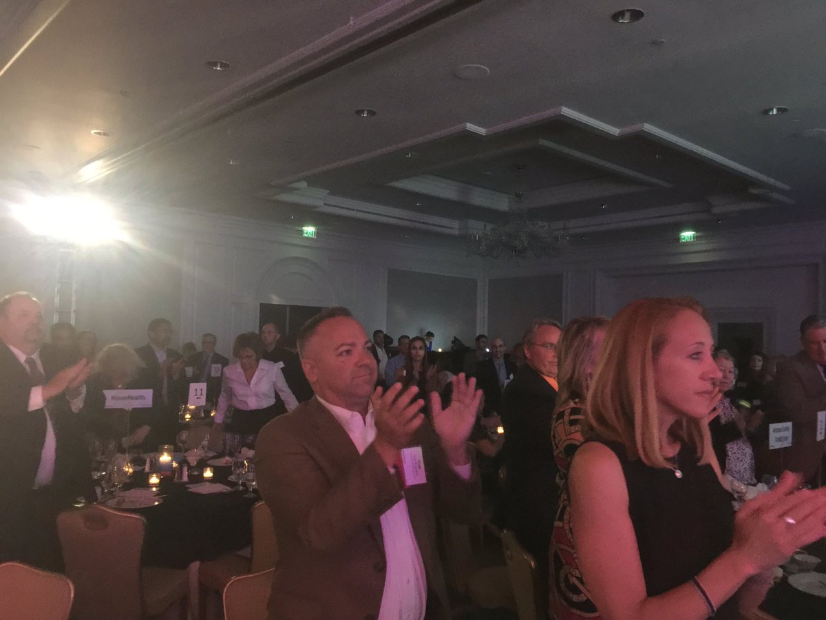 AZBigMedia's tweet photo. @drteddiethrich received a standing ovation as he walked on stage. #2016HCLA https://t.co/QcHaPqoh0Z