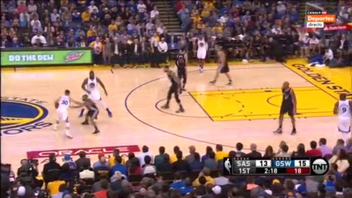 joel7bochi's tweet photo. Viendo el mejor partido que se puede ver en la NBA! @warriors vs @spurs #gocurrygo #dormiresdecobardes @nbaplus @NBA https://t.co/nsHWRI86pj