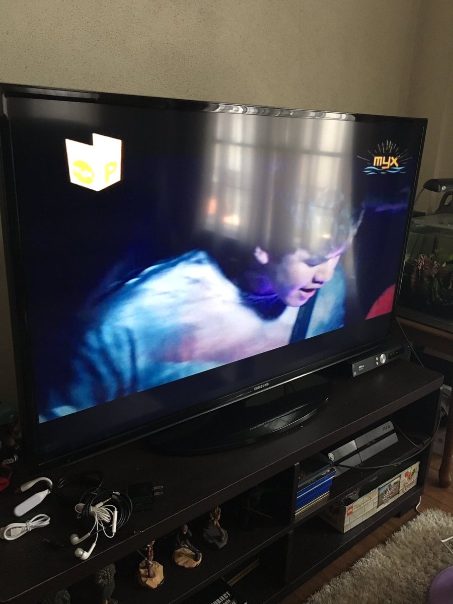 5SOSPHOfficial's tweet image. #MYXPresents5SOS on MYX right now!