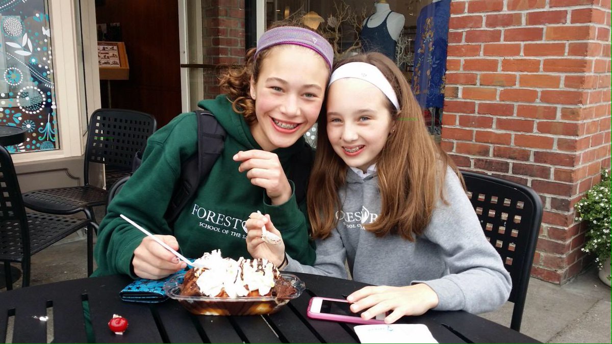 ForestRidgeMS's tweet photo. Fun at Fisherman's Wharf! Great first day of our 6th grade trip #FRdoesSF2016 https://t.co/upKuzYjaoE