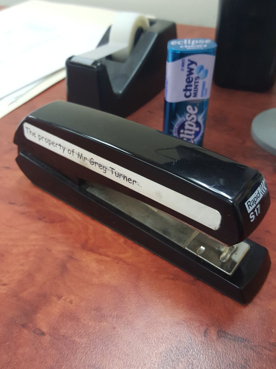 I hadn't thought about taking it until now...
#stapler #stolen