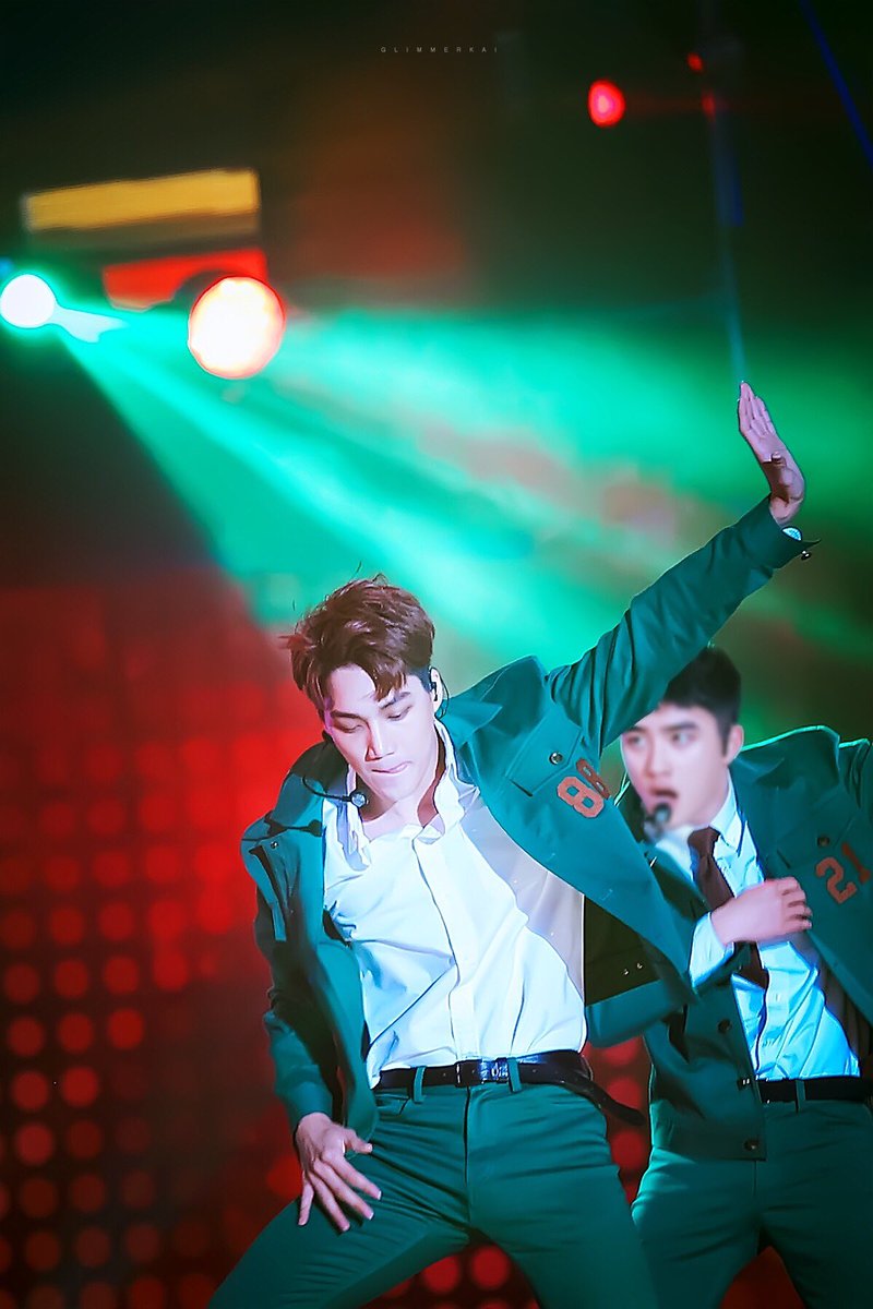 GLIMMER_KAI's tweet photo. #종인아사랑해 #김종인 160114 Seoul Music Awards https://t.co/Box2O1ybfA https://t.co/R4dceqbO79