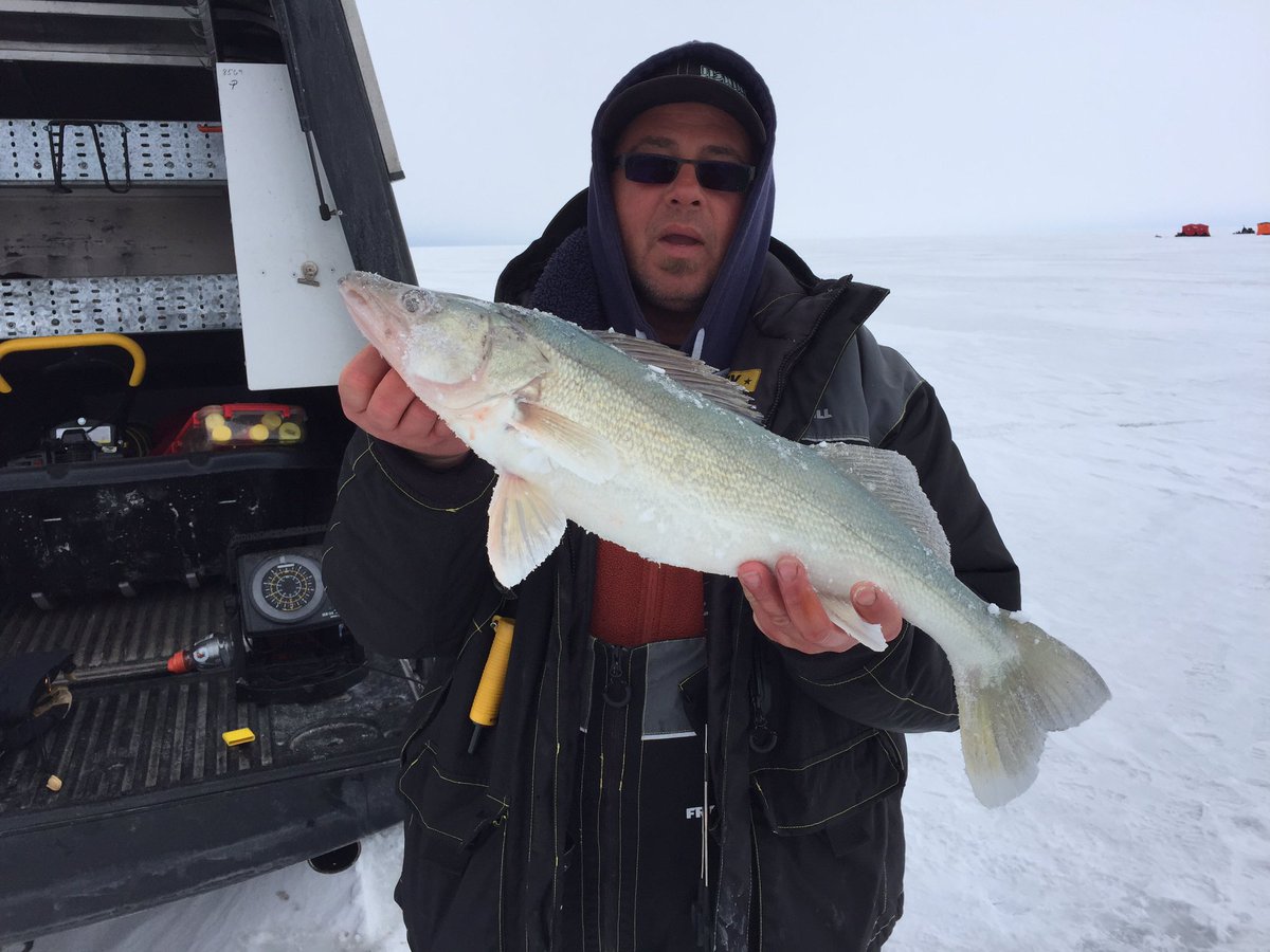 Fishinmilitia's tweet photo. Had an amazing ice season. Now it's time to get the boat all ready to go. #BeCarefulWhatYouFishFor #FishThug #fish https://t.co/0lVEn3RyTv
