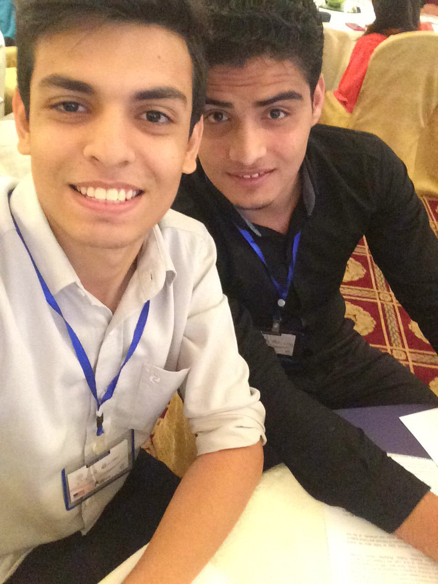 saifmughal13's tweet photo. Meeting @IkIsrar after so long. 
#Yeser https://t.co/UFeMU6WGcA