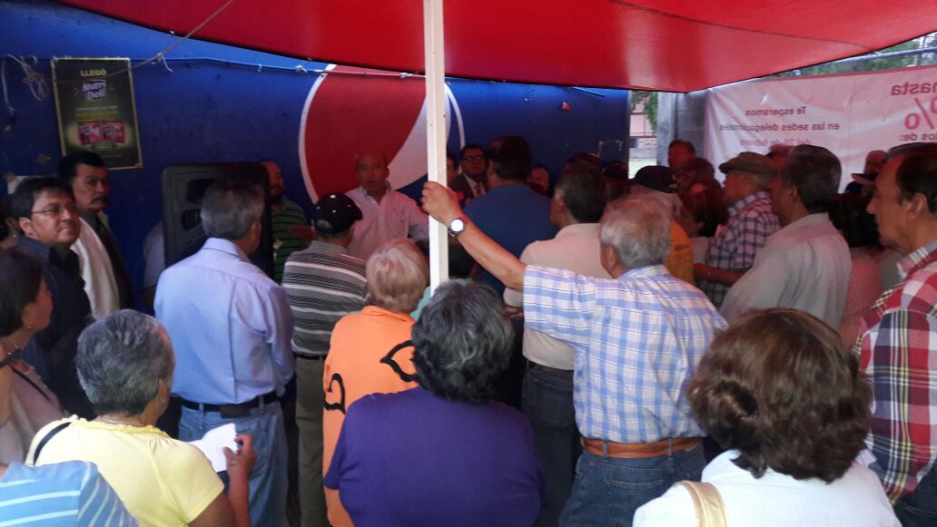 CFE_RATA's tweet photo. NO PERMITAMOS NINGÚN CORTE D LUZ!! NOS VEMOS EL PROX. LUNES 11 A LAS 10 AM!! MARIQUITA SANCHEZ S/N EXTIENDA CONASUPO https://t.co/TN1bpcXVxW
