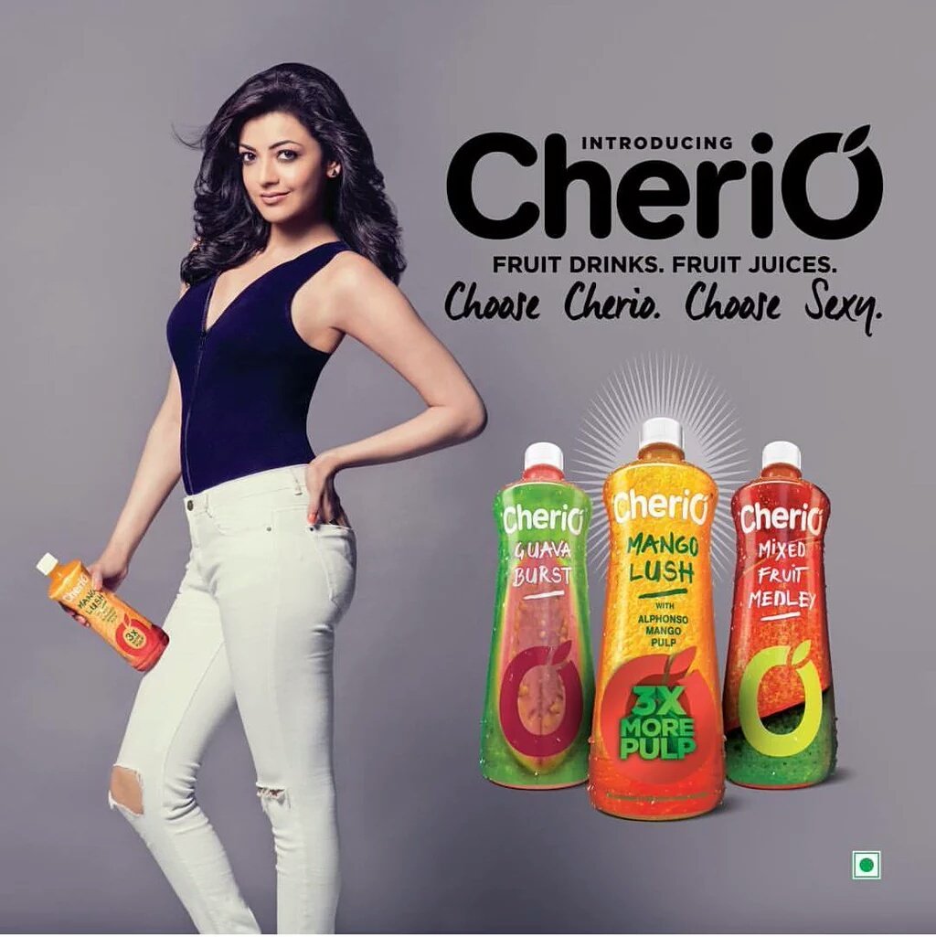 writercsk's tweet photo. பெங்களூரில் ஆங்காங்கே காஜலழகு. #Cherio https://t.co/EGKdO8WV17