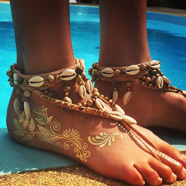 NothingButH2o's tweet photo. Oh don’t mind me, I’m just being fabulous from head to toe with @flashtattoos #summergoals https://t.co/f5WMtO985A