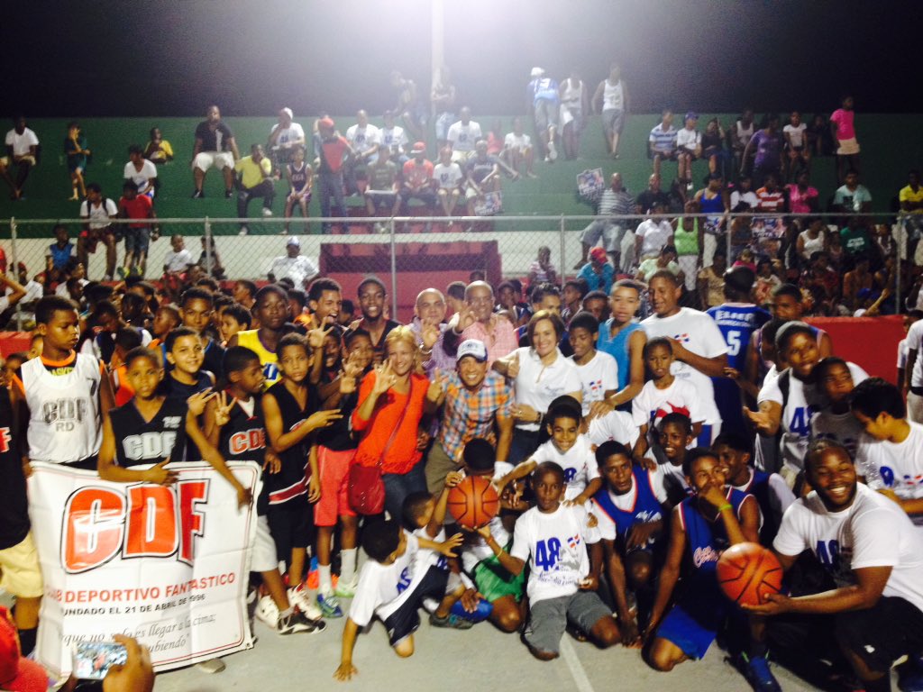 Carlosbalbu's tweet photo. Celebrando el 48 Aniversario del club Gregorio Luperon seguimos en deporte es vida @CarlosTroche @JosePaliza https://t.co/CRletuIc5Y