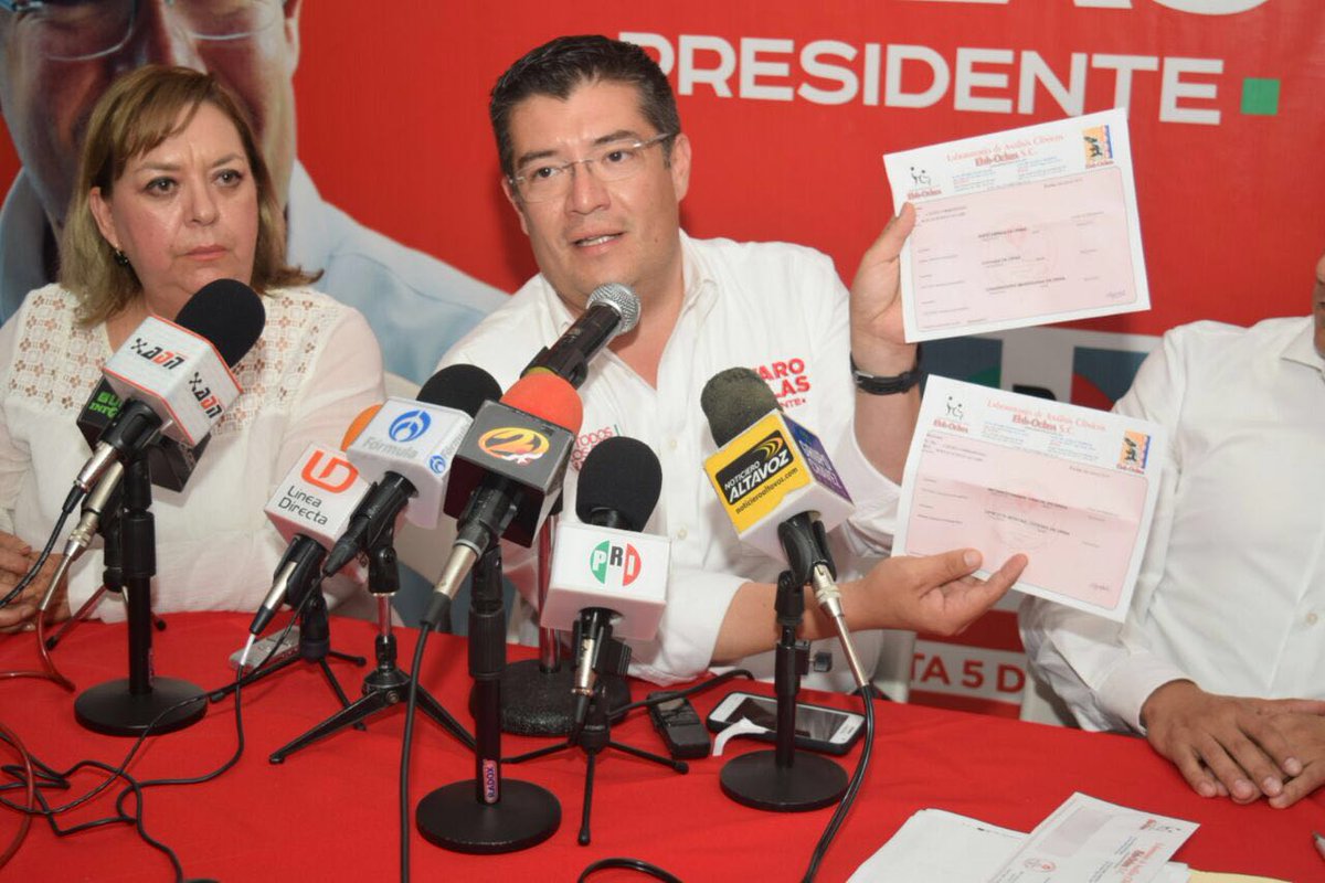 yomero_2006's tweet photo. Álvaro Rúelas presenta la declaración 4 de 4 retrospectiva
https://t.co/YEEwz2ruy3 https://t.co/NFkUKQA7Dg