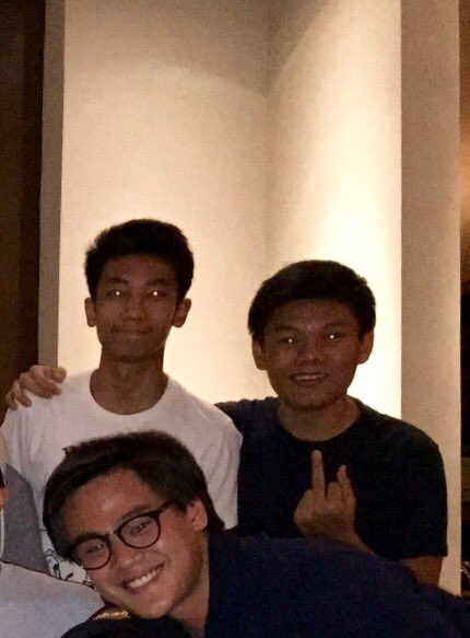 SR2016Memes's tweet photo. When you hang out with the CGs but you low key are one too deep inside @JasonDuyug https://t.co/5MSh90t25P