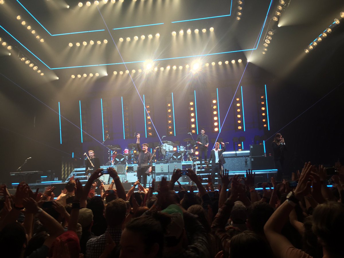 AllyRaeN's tweet photo. Mumford was incrediblllllll https://t.co/SDIcbIPr8T