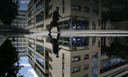 wef's tweet photo. Is imposter syndrome a sign of greatness? https://t.co/HNfr4ZcOqQ #leadership https://t.co/CeO3AFV6JO