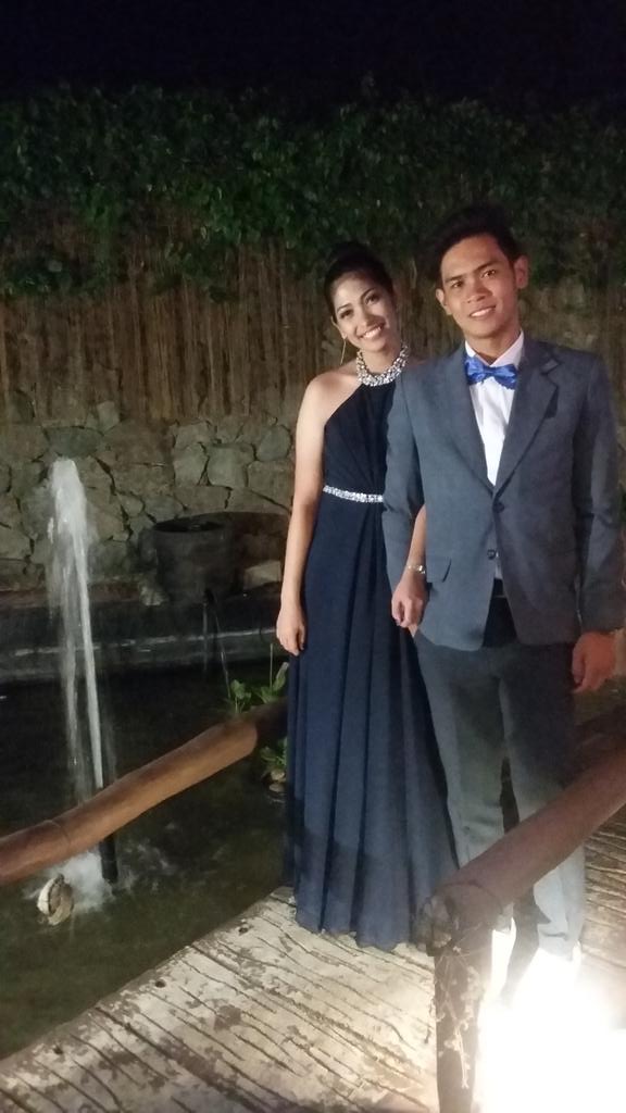itsmemayrellp's tweet photo. Last night with my man:-)
#GraduationBall2016 https://t.co/ZBScHi2eJd