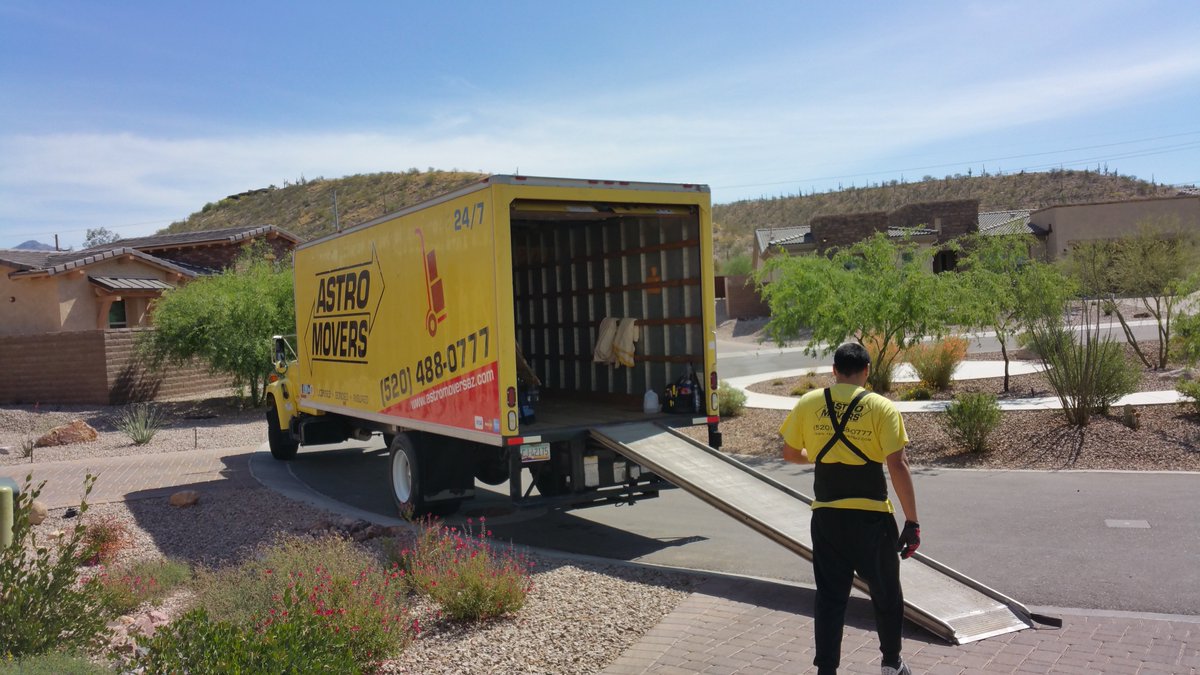 astro0777's tweet photo. @AstroMovers1 (520)488-0777offers a wide-range of moving services that will fulfill all your moving needs https://t.co/U5d6OuP3rh