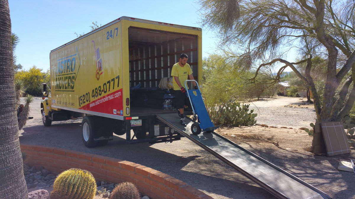 astro0777's tweet photo. @AstroMovers1 (520)488-0777offers a wide-range of moving services that will fulfill all your moving needs https://t.co/U5d6OuP3rh