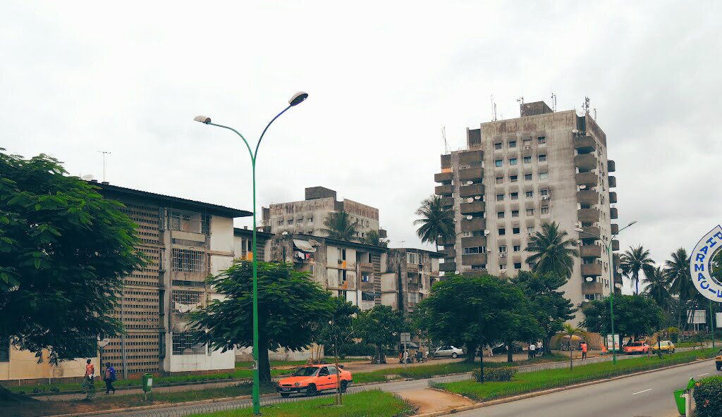 WillDidi_'s tweet photo. Tours ste marie cocody Si on ne met pas en lumière notre pays qui le fera @Abidjanplaces #team225 #talk225 #Babii225 https://t.co/r61rrs0MNK