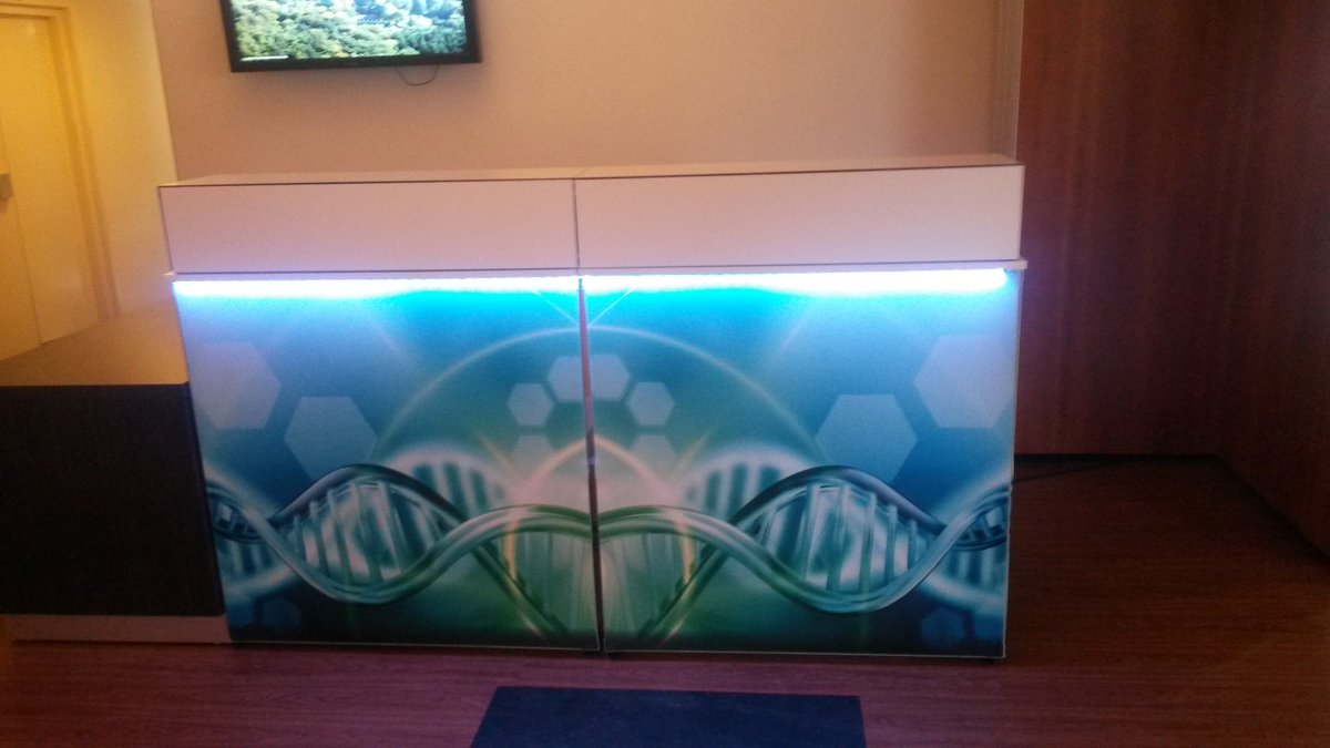 BeaufairExpo's tweet photo. leuke balie gemaakt van #T3systeem LED verlichting met #fullcolorprint blijft een mooie combi https://t.co/JBrCJsvVD5