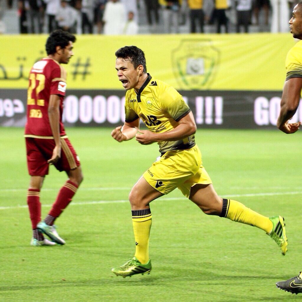 3d__ma's tweet photo. - وما لعيني في هوى غيرك نظر ؛ وعن هوى غيرك ترا واضح عماي 💭💛. .
#الوصل_أسلوب_حياة 💭💛. .
#الوصل 💭💛. . https://t.co/qEJ1m8EfDl