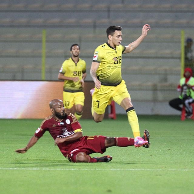 3d__ma's tweet photo. - وما لعيني في هوى غيرك نظر ؛ وعن هوى غيرك ترا واضح عماي 💭💛. .
#الوصل_أسلوب_حياة 💭💛. .
#الوصل 💭💛. . https://t.co/qEJ1m8EfDl