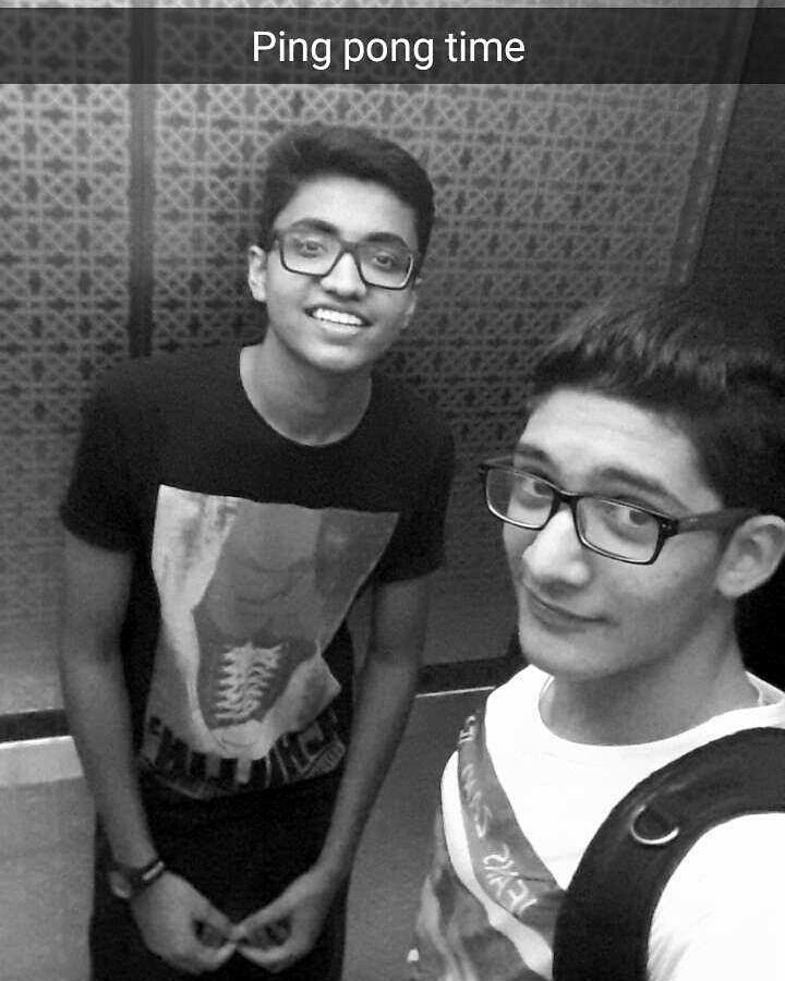 moosaizzat's tweet photo. Excuse the shitty snap caption, it was @3amoor_sk (Omar_antar).... Aand I let him win 16 g… https://t.co/AaT0jFoD26 https://t.co/HZuneLFqtO