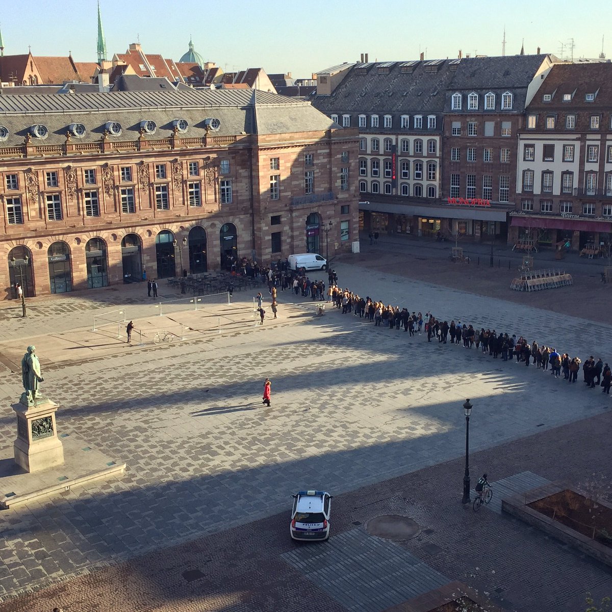 SavLocal's tweet photo. When #Starbucks came to France... Insane.
https://t.co/yGTl9yHWHP
https://t.co/8FKgPEAZwf
@PokaaTeam @TheLocalFrance #Strasbourg