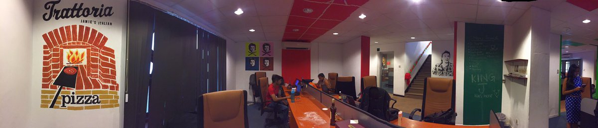 Yhashiga's tweet photo. #GoodbyeBamba #ThisIsCakeLabs @biggzio @SNSalgado @HarshaWijendra @ThisIsAnaz https://t.co/sqQ0MRQJDg