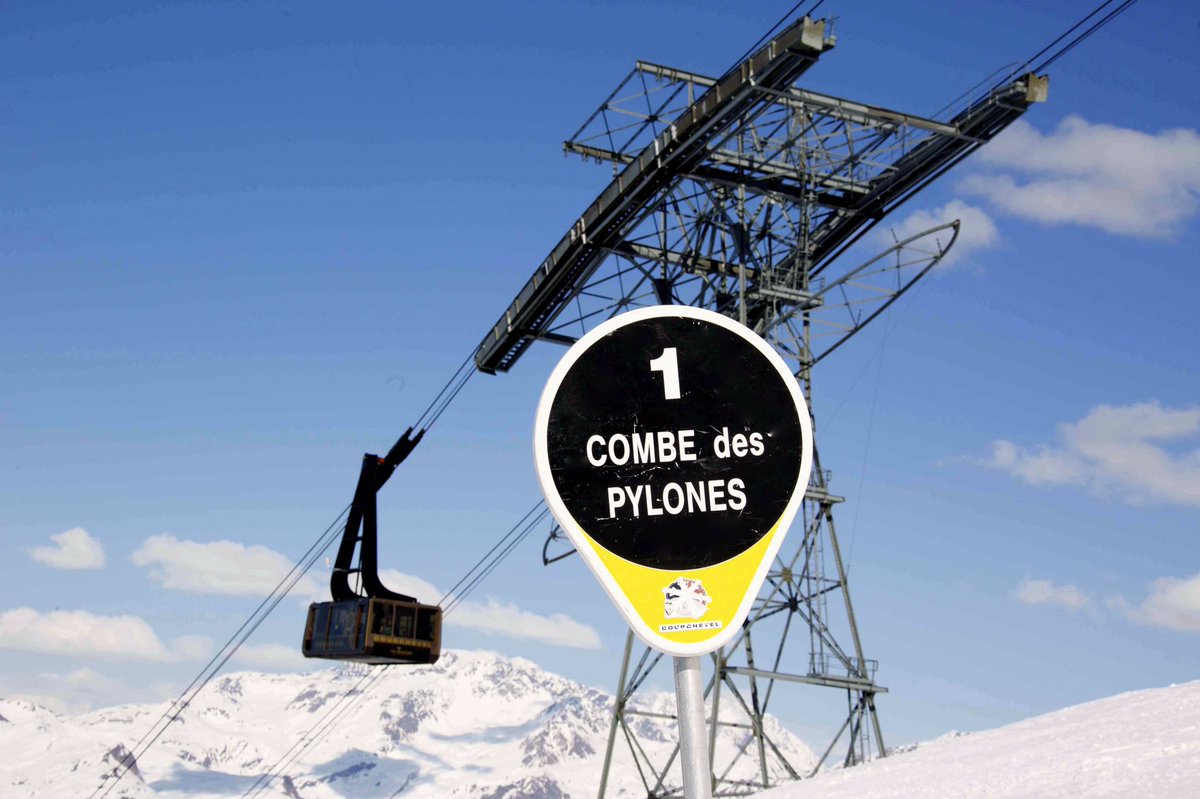 courchevel's tweet photo. La piste du jour à #Courchevel est la Combe des pylônes ⛷ https://t.co/jFMKZZ6nml