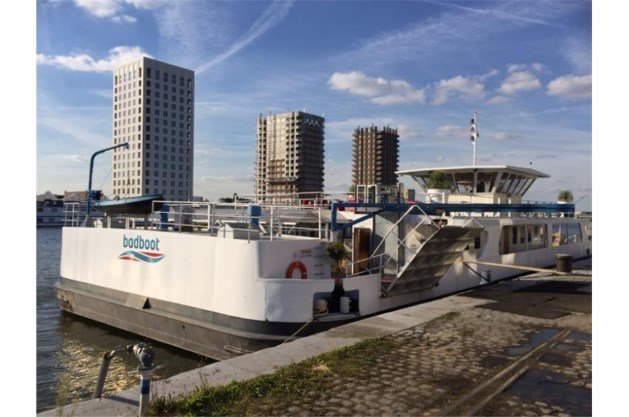 HubertDeMeulder's tweet photo. #Antwerpen - Te koop voor 395.000 euro: wat overblijft van #Badboot https://t.co/PVxXp3e1G4 via @gva https://t.co/9joiwHsNPg