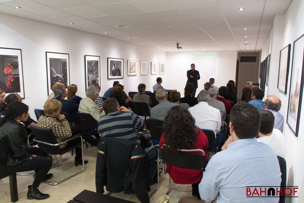 Tarde-Noche mágica la que vivimos ayer en el #Bahnhof con nuestro querido amigo Juan Carlos Antunez. ¡Gracias!