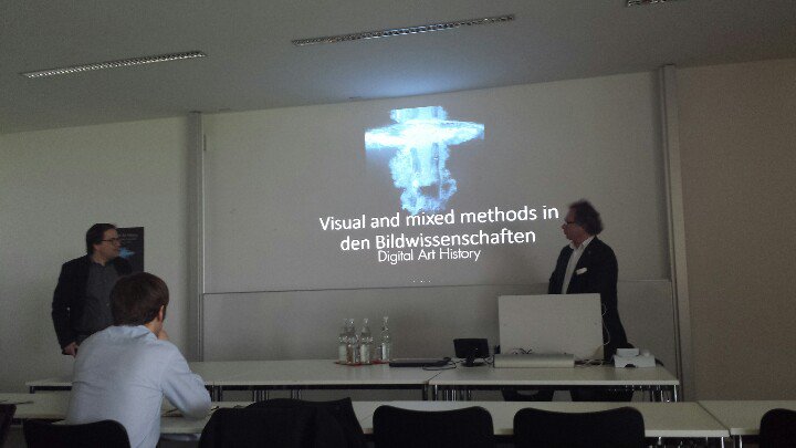MedienInfRgb's tweet photo. Vortrag von Christian Wolff beim Symposium Digital Art History im H26 #DAH2016 #Medieninformatik https://t.co/9uoz2wn1DH