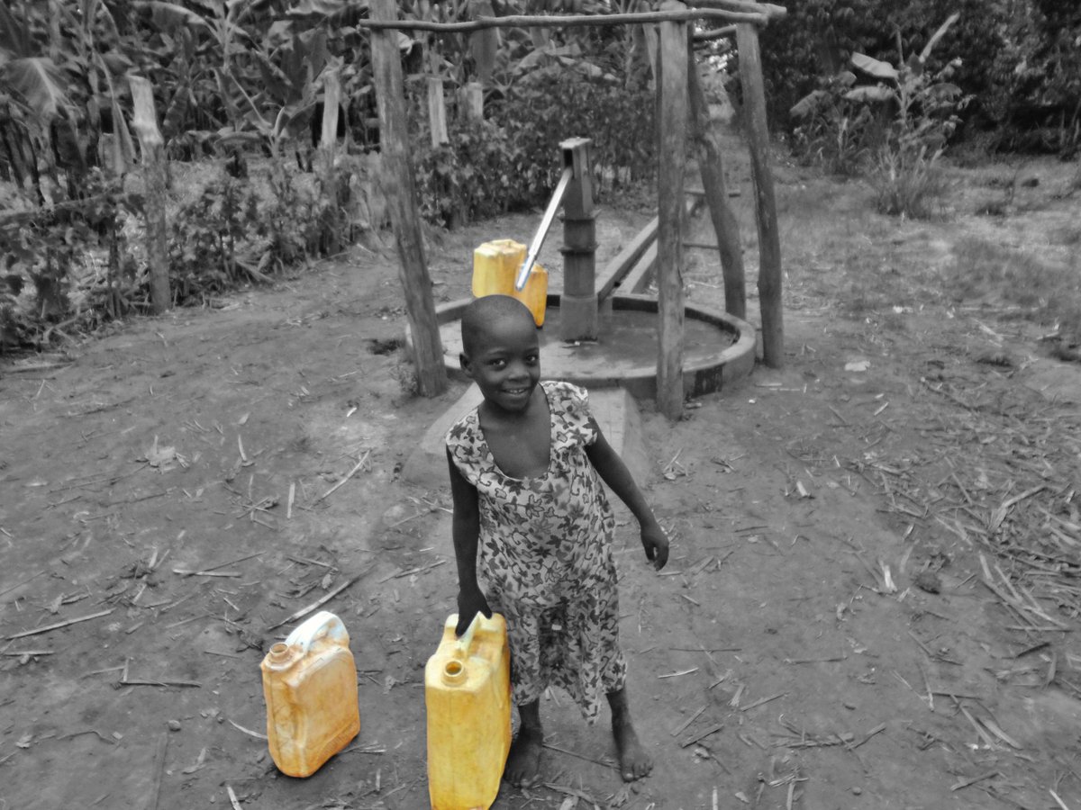 busogatrust's tweet photo. When a well is close to the village it's easier for everyone to collect water. Especially when there are no queues! https://t.co/2Fv0Hm0bK7