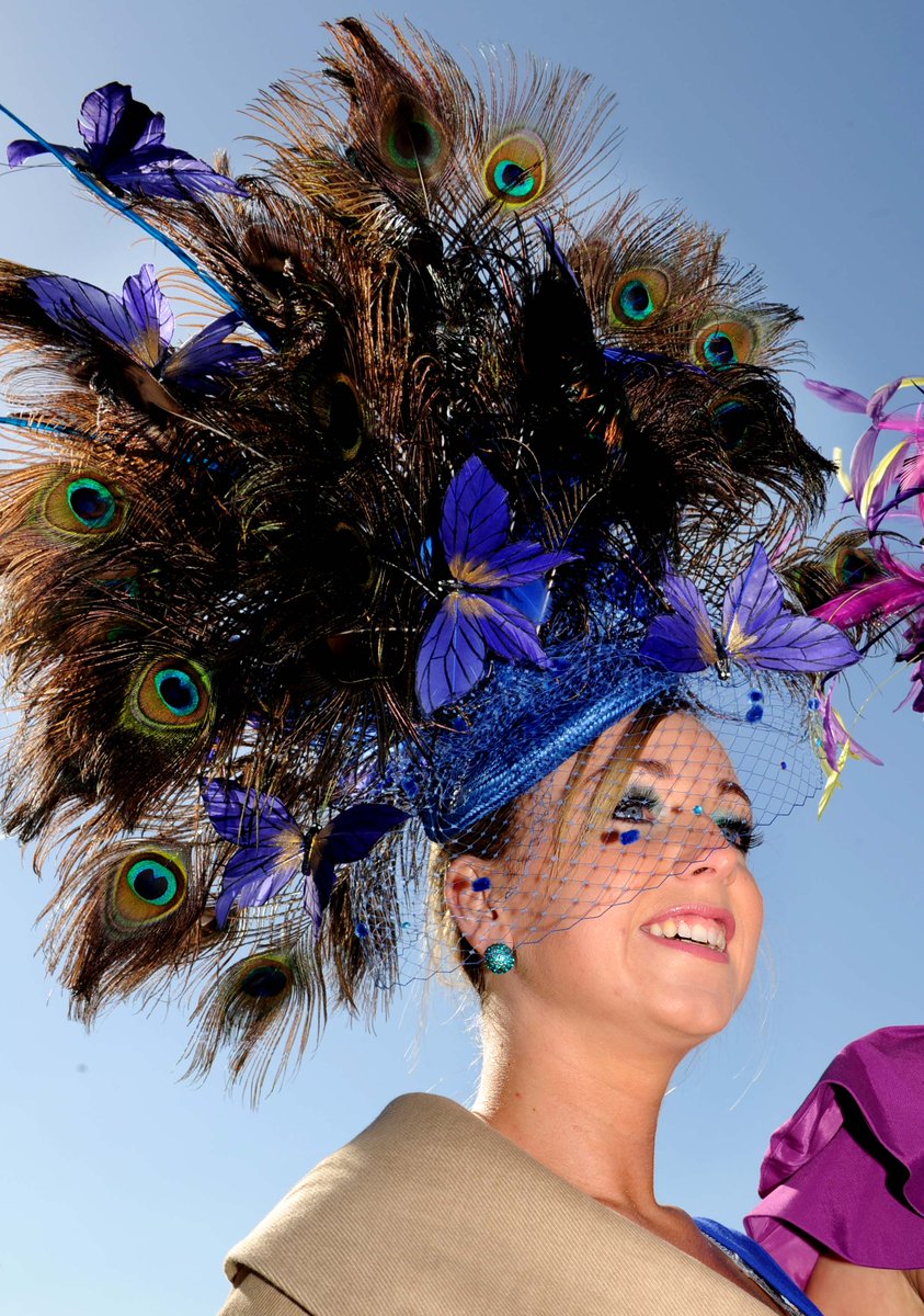 Ladies at Aintree, tweet us or send us your glamorous #LadiesDay selfies to:  liverpoolcommunities@gmail.com