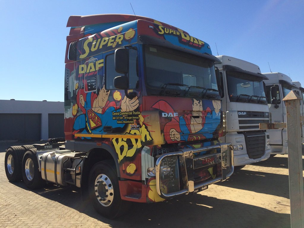 DAFTrucksUK's tweet photo. We've seen our fair share of #DAF liveries, but this #Superman one just fantastic. https://t.co/5bXysejac6