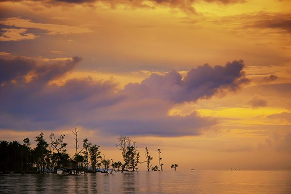Pantai Ambalat Discover