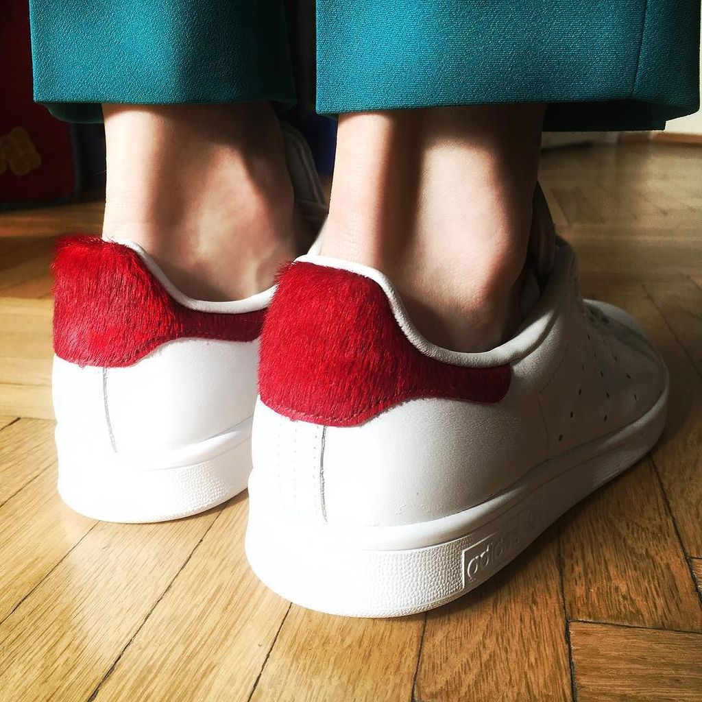 ELLECZ's tweet image. Inspirace na vikend @adidasoriginals vs @gucci #fridayisfunday #weekendcoming #elleprovas ift.tt/1oI08nU