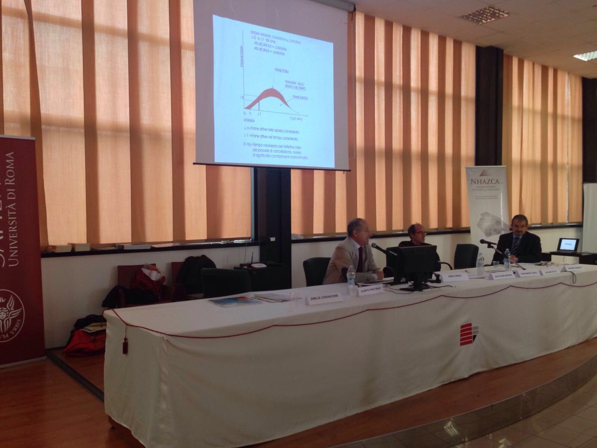 casaitaliagov's tweet photo. Dissesto idrogeologico, oggi @grassi1951 all'Università della #Calabria https://t.co/9uUgRkDyyh
