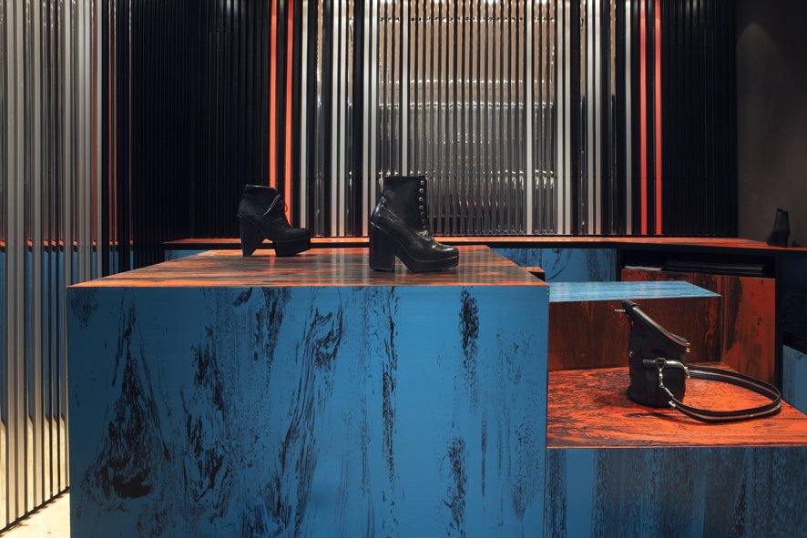 DRFrubber's tweet photo. coordinate your floors, walls and display units, DRF commercial rubber, not just for floors https://t.co/AV0WAOsNpB https://t.co/R3ljvD34dY