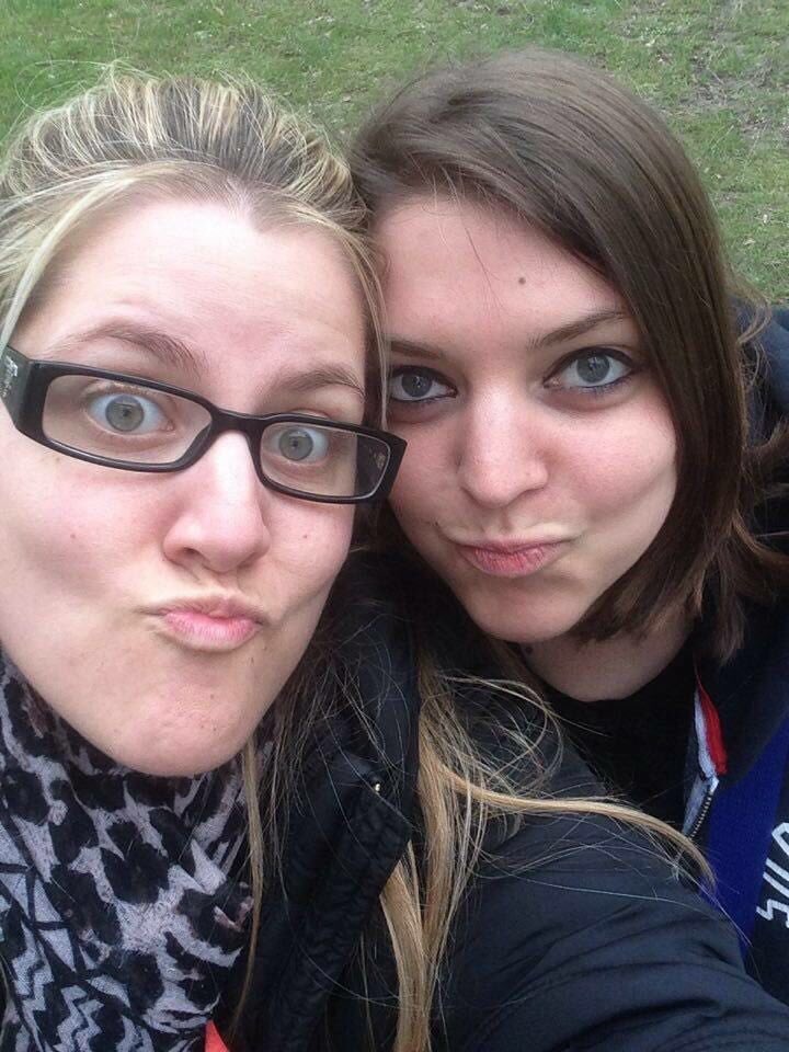 StephGoutte's tweet photo. #cousines 💜 https://t.co/ld7K95zmlS