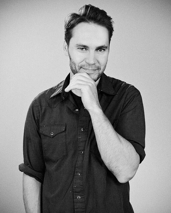 Taylorkitsch6's tweet photo. Taylor cumple hoy 35 años. ¡Felicidades! https://t.co/VgYVpEwz6J