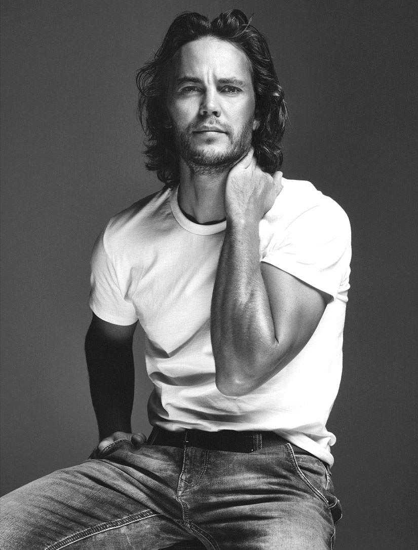 Taylorkitsch6's tweet photo. Taylor cumple hoy 35 años. ¡Felicidades! https://t.co/VgYVpEwz6J