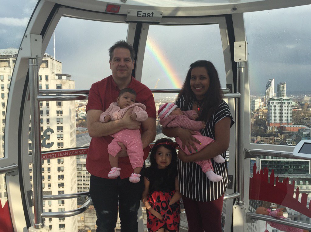 HackettLady's tweet image. #Love my #Family! On London Eye yesterday! #Twins #Toddler #Rainbow #Life 👍👪