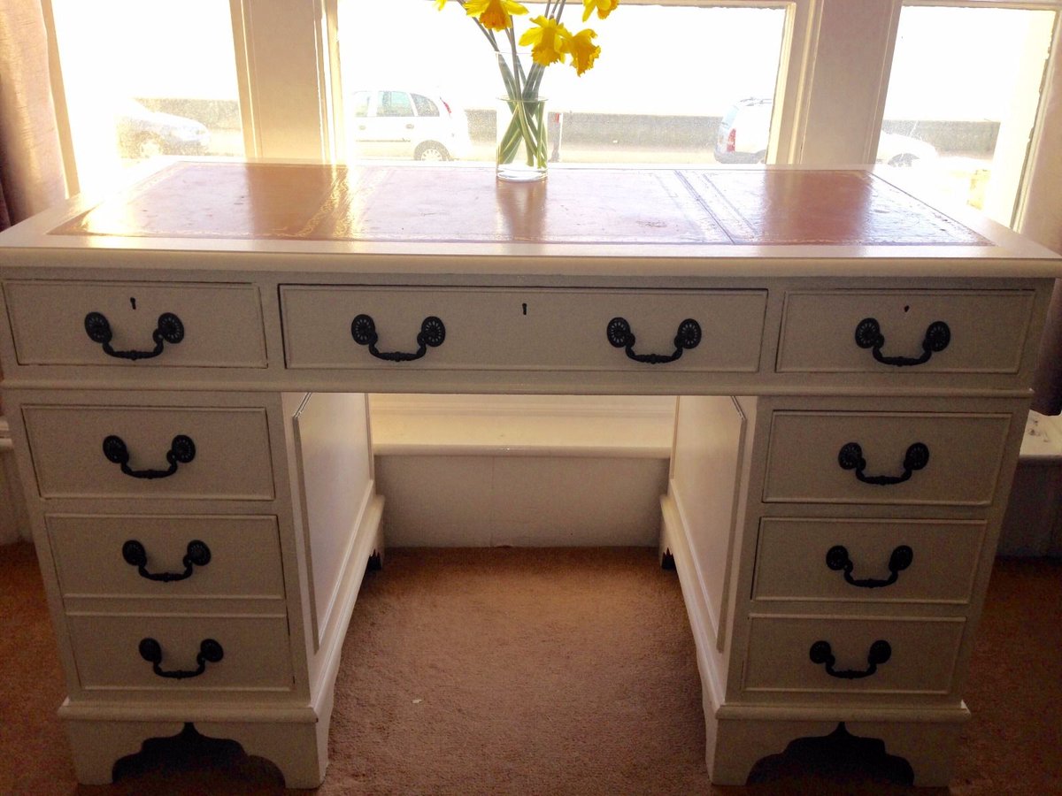 KentCreations's tweet photo. We've just sold our #partners #writing #desk.  Are you selling one? We'd love to hear from you #upcycle #kent https://t.co/ibSFschJf3