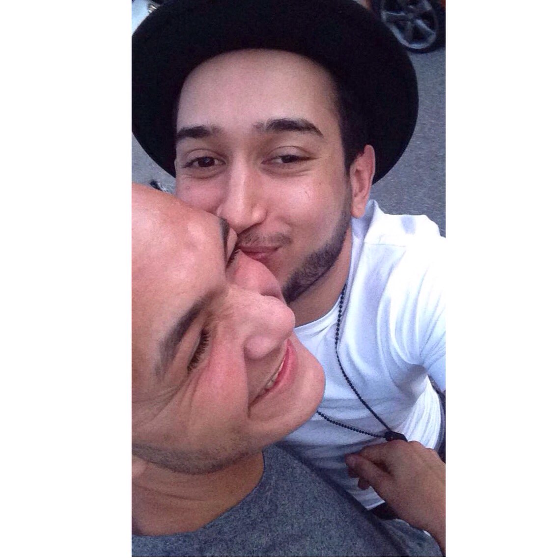 AGhozelam's tweet photo. Les deux pistard une histoire d'amour 😘❤️ #GardeAVous #monfrero #M6 @LakhdarOff https://t.co/vu6EGGFtpn