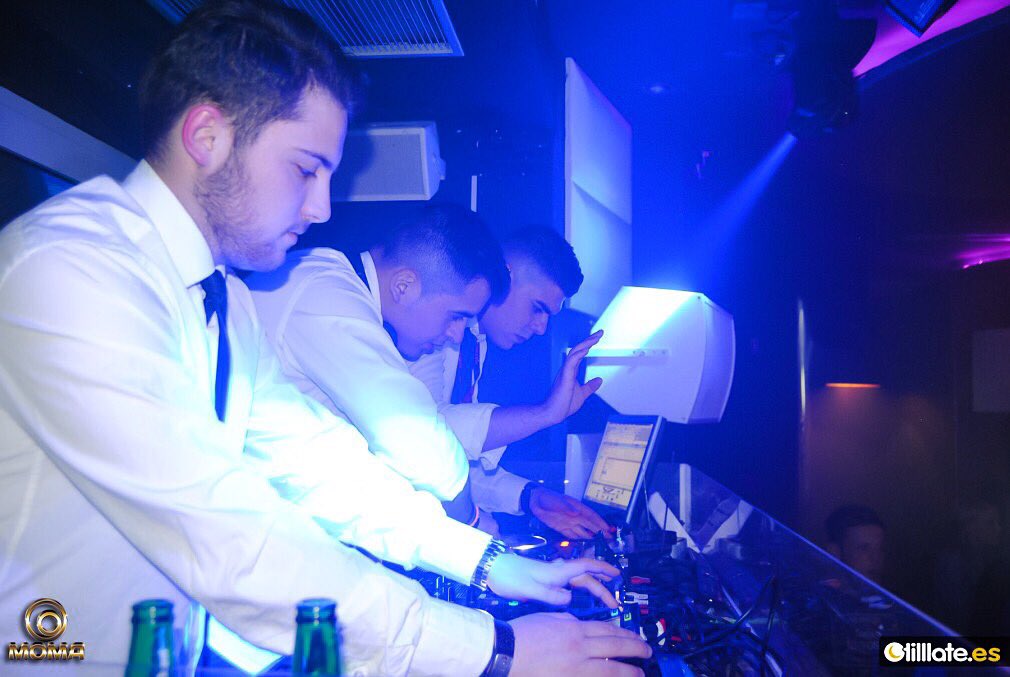 privilegeselect's tweet photo. Por fin viernes!!
Recordamos que mañana estaremos en @dasavaclub  , pasamos lista 😉😉 https://t.co/4ZbILbXA3Q